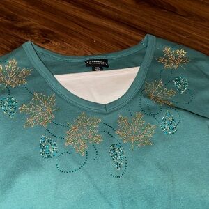 Medium fall top! Beautiful accents